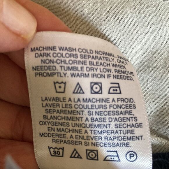 Lands’ End Boys Navy Chino Shorts with drawstring waist. Size XL (18-20) - Picture 7 of 8